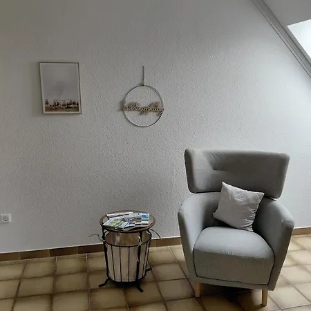 Knoll *